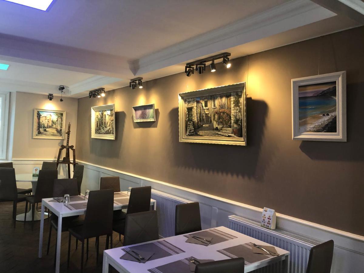 Hotel D'Artiste Pierrefontaine-les-Varans Exterior foto